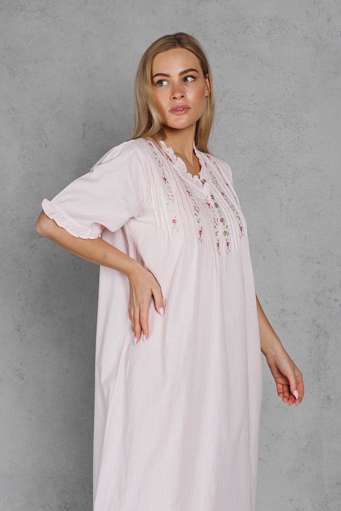 Cotton Jalabiya with Embroidery & Bottons on the Front - silk touch